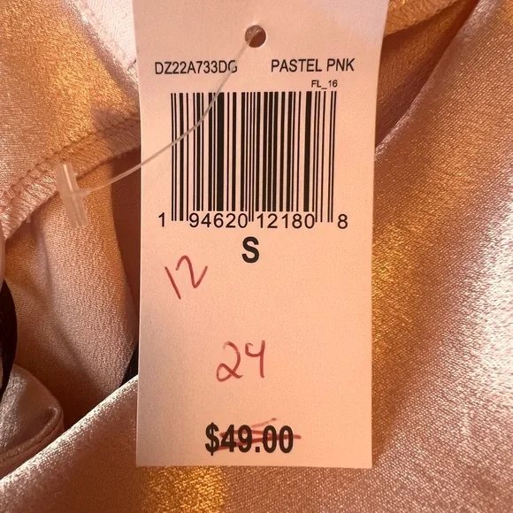 Dry goods, light and pastel pink silk dress, size small, tag still on - Picture 4 of 4